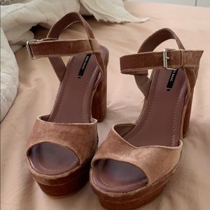 Zara Shoes - Zara Velvet Platform Sandals Zara Shoes - Zara Velvet Platform Sandals